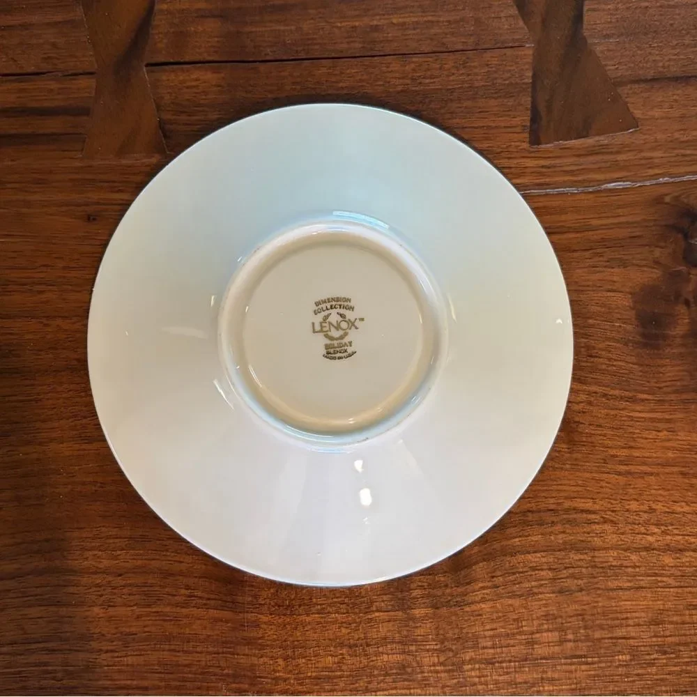 Lenox Holiday Cup & Saucer Holly Berry Gold Trim Excellent